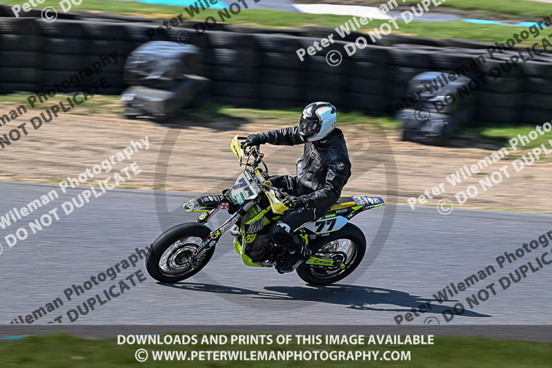enduro digital images;event digital images;eventdigitalimages;lydden hill;lydden no limits trackday;lydden photographs;lydden trackday photographs;no limits trackdays;peter wileman photography;racing digital images;trackday digital images;trackday photos